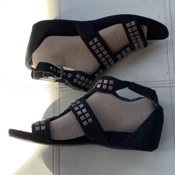 Gladiator style sandal - Picture 5 of 12